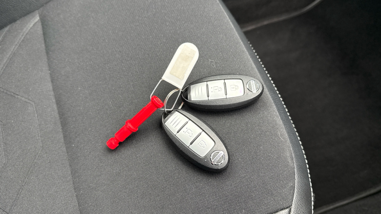 Nissan Juke 1.0 DiG-T 114 Tekna 5dr DCT Petrol Hatchback